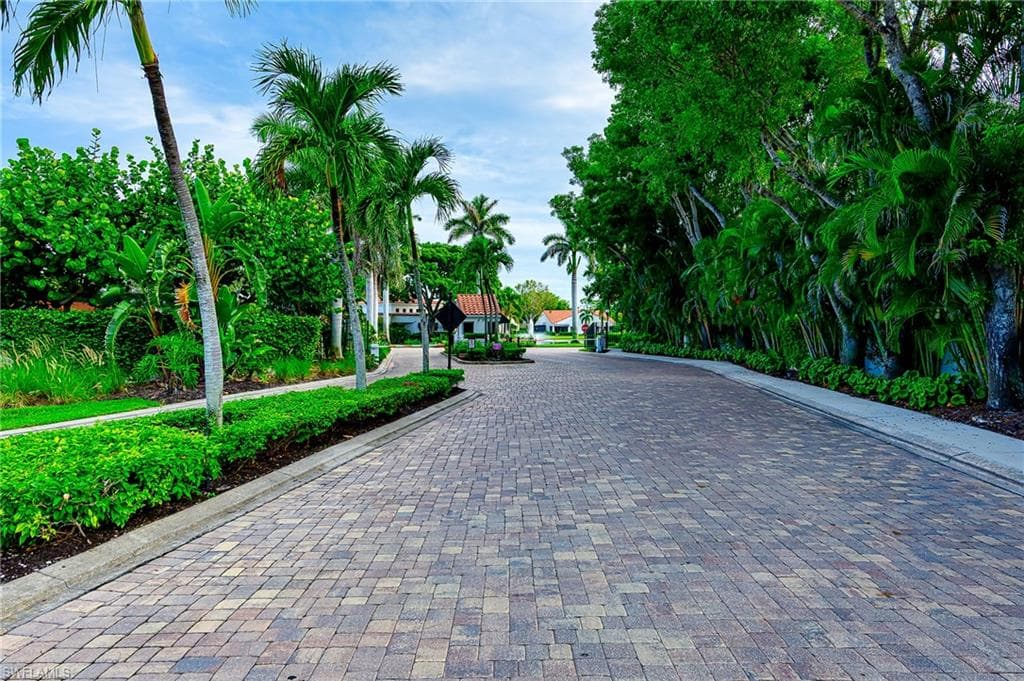 613 Beachwalk CIR J-204-2