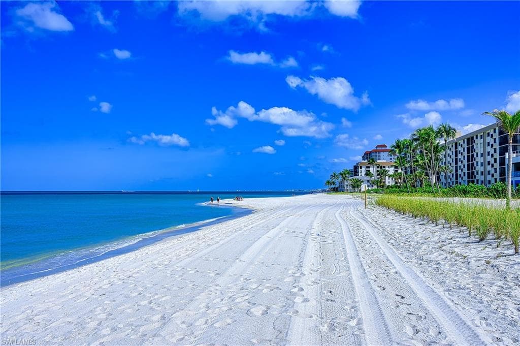 613 Beachwalk CIR J-204-24