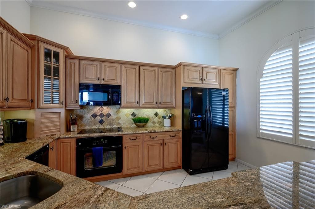 613 Beachwalk CIR J-204-10