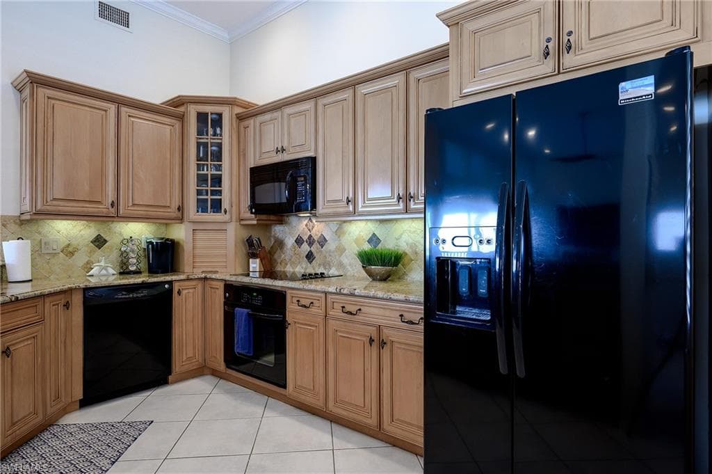 613 Beachwalk CIR J-204-11