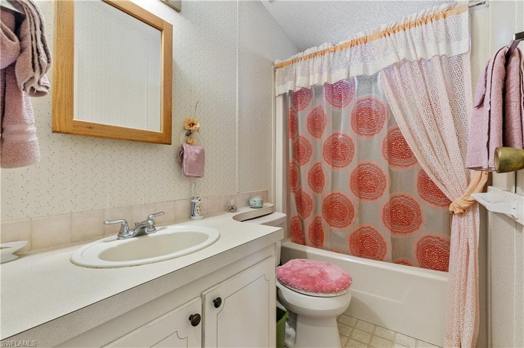 9266 Desoto DR-19
