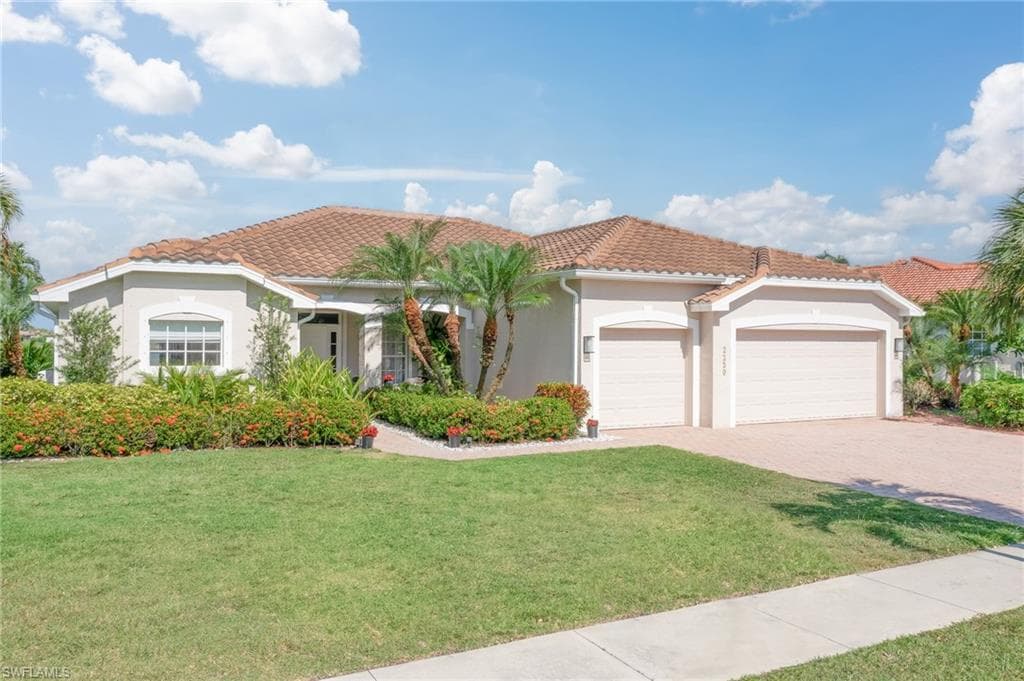2250 Grove DR-33