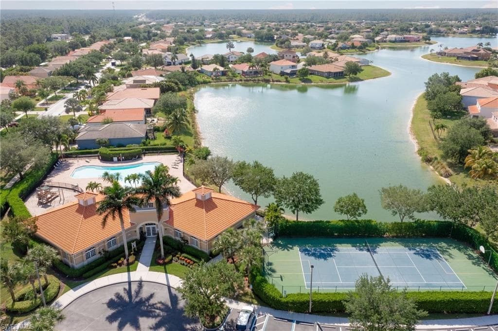 2250 Grove DR-37