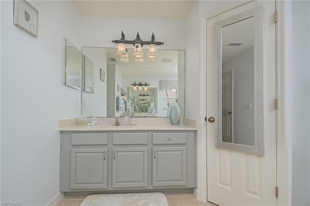 2250 Grove DR-19