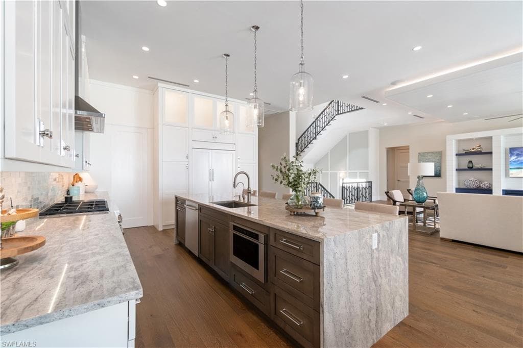 160 Little Carlos LN-9