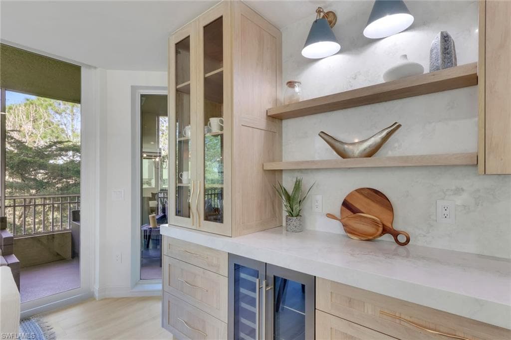 2728 Tiburon BLVD E 302-12