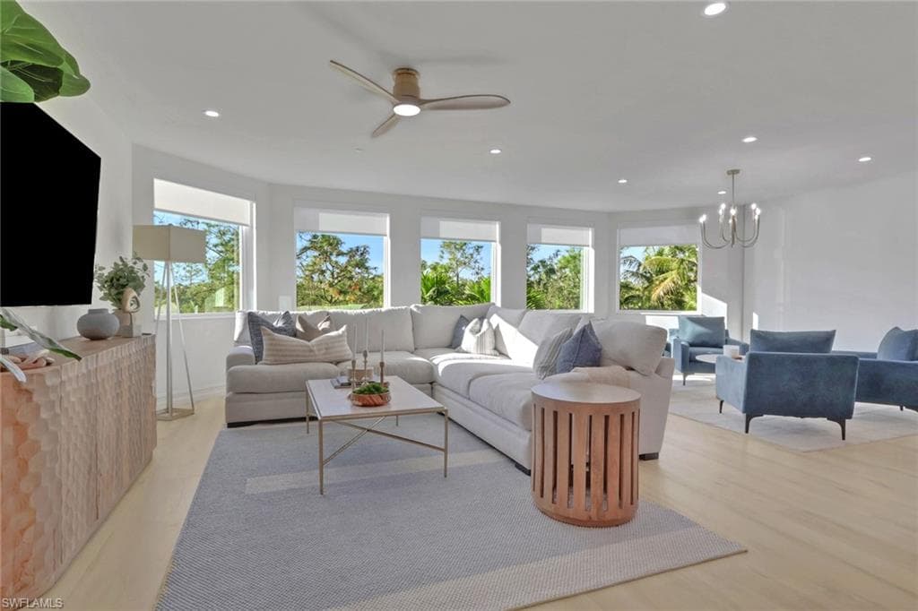 2728 Tiburon BLVD E 302-1