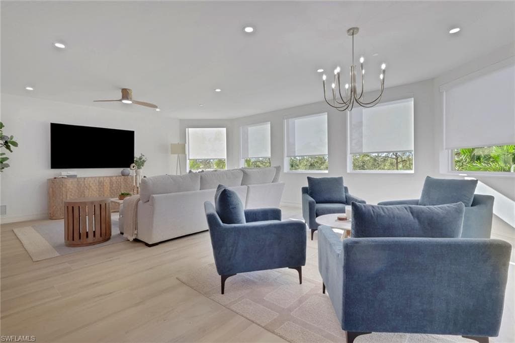 2728 Tiburon BLVD E 302-11