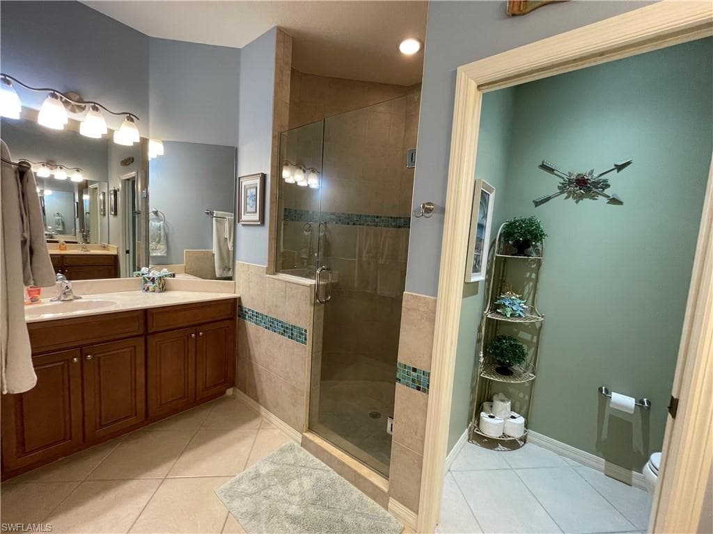 10630 Camarelle CIR-36