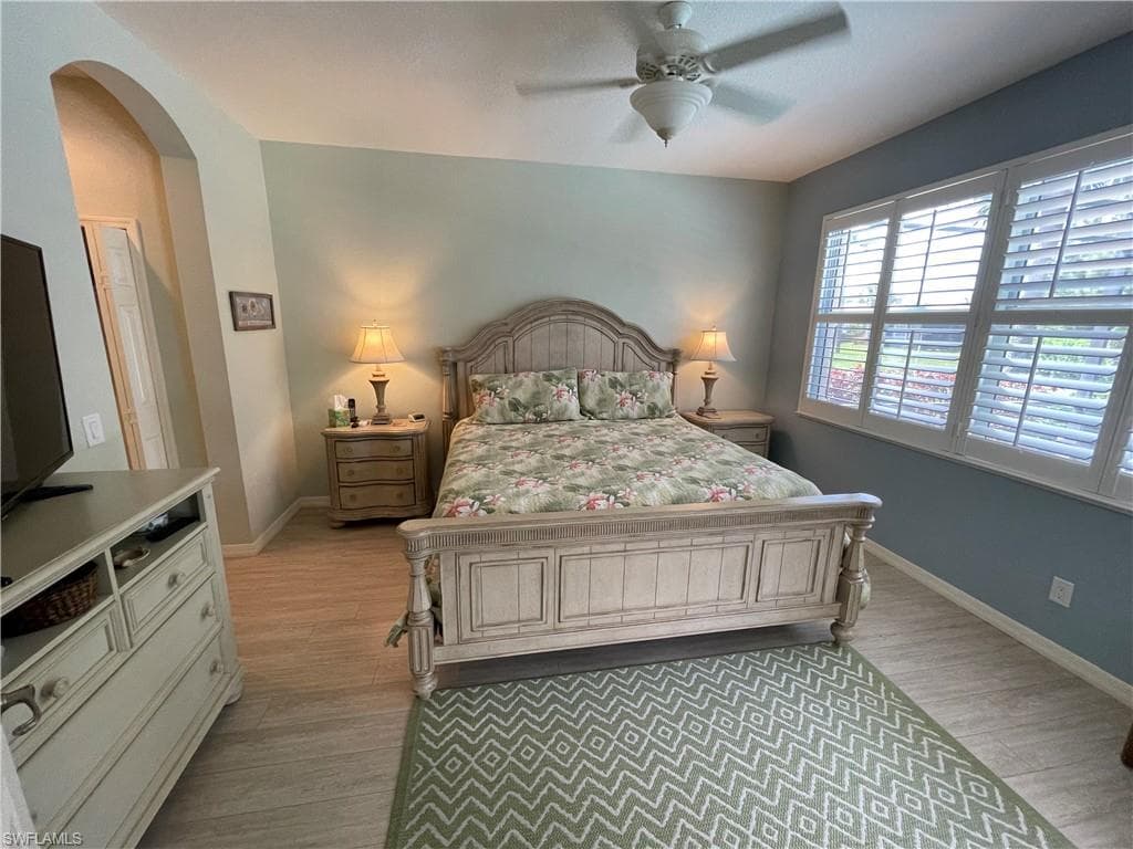 10630 Camarelle CIR-32