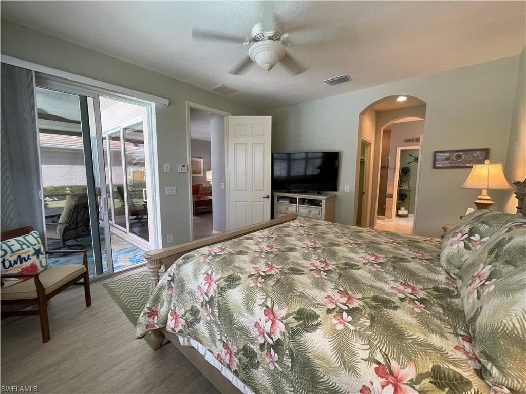 10630 Camarelle CIR-33
