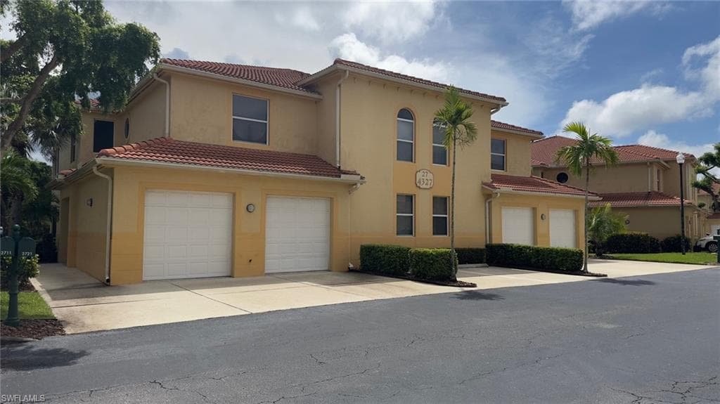 4327 Bellasol CIR 2721-16