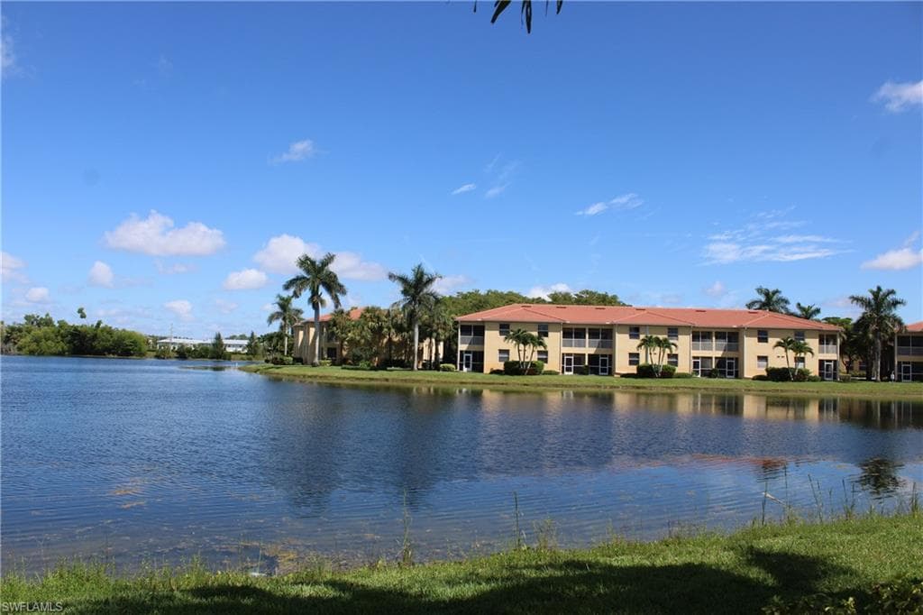 4327 Bellasol CIR 2721-18