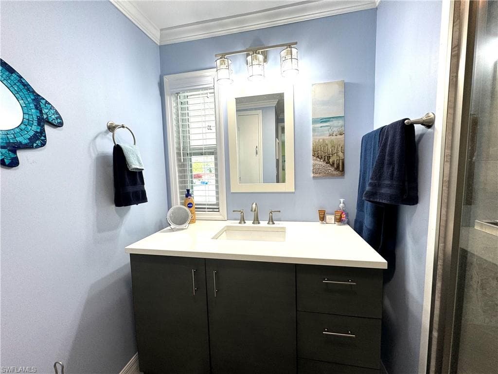 4700 Leilani LN-27