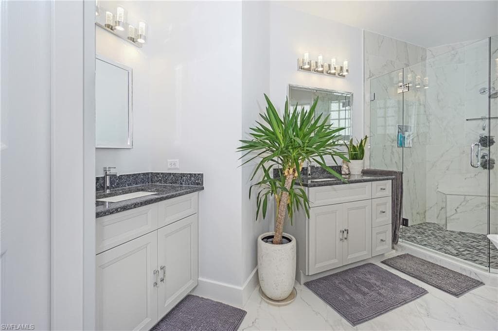 3188 Sundance CIR-24