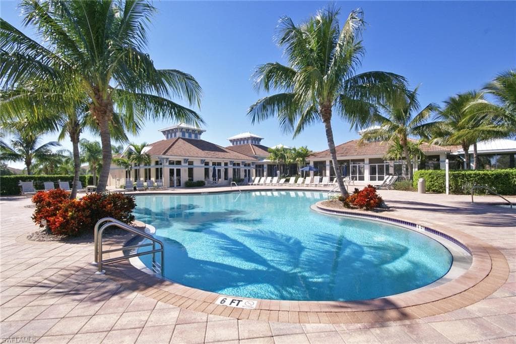 3188 Sundance CIR-35