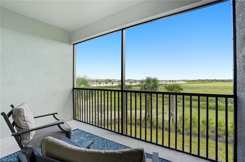 11861 Venetian Lagoon DR-32