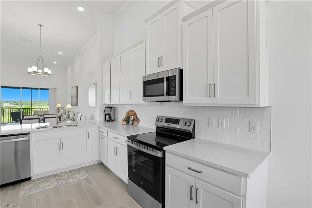 11861 Venetian Lagoon DR-9