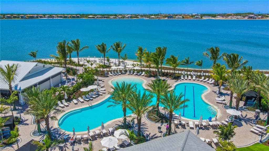 11861 Venetian Lagoon DR-40