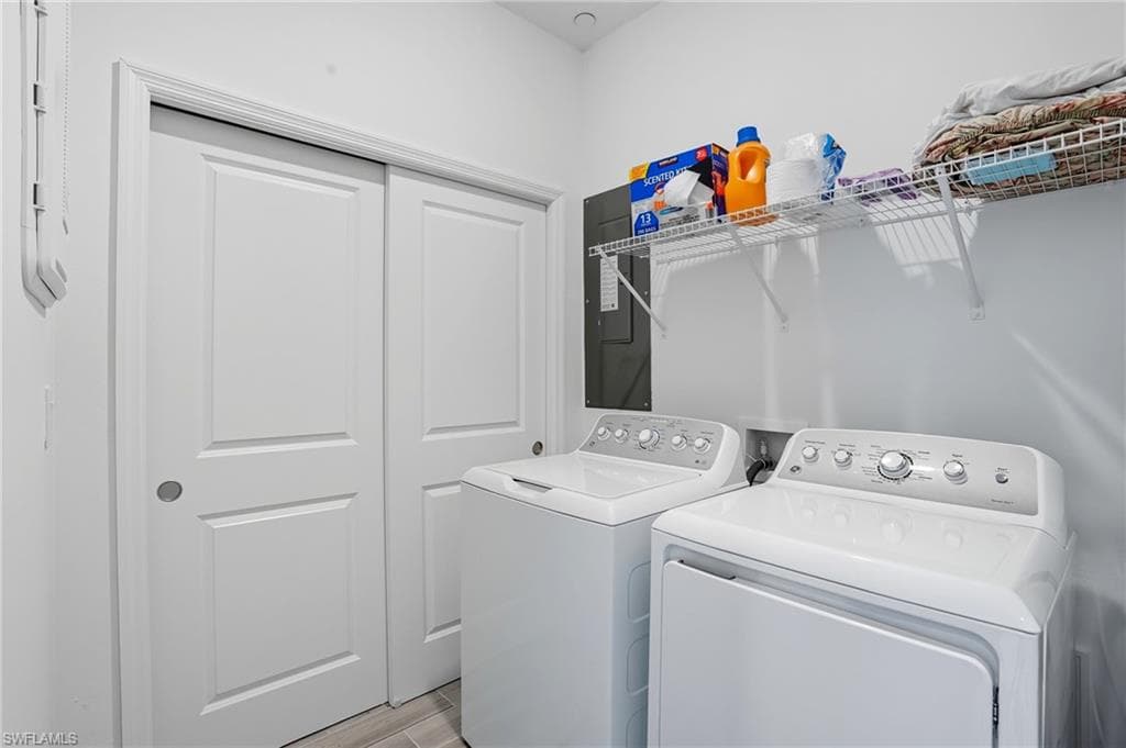 11861 Venetian Lagoon DR-29