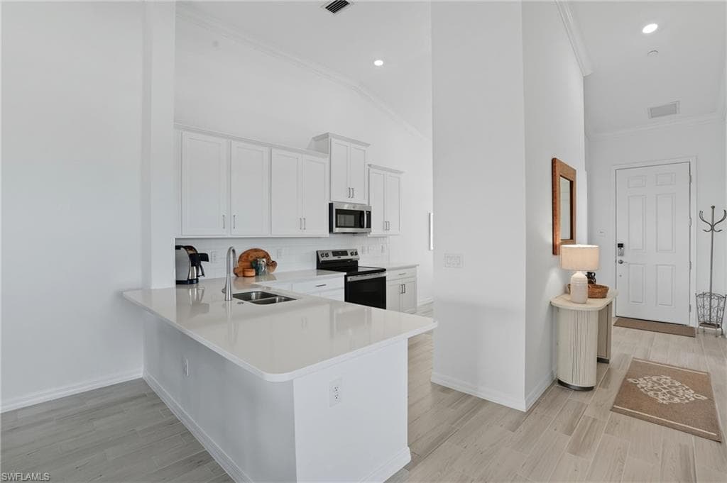 11861 Venetian Lagoon DR-8