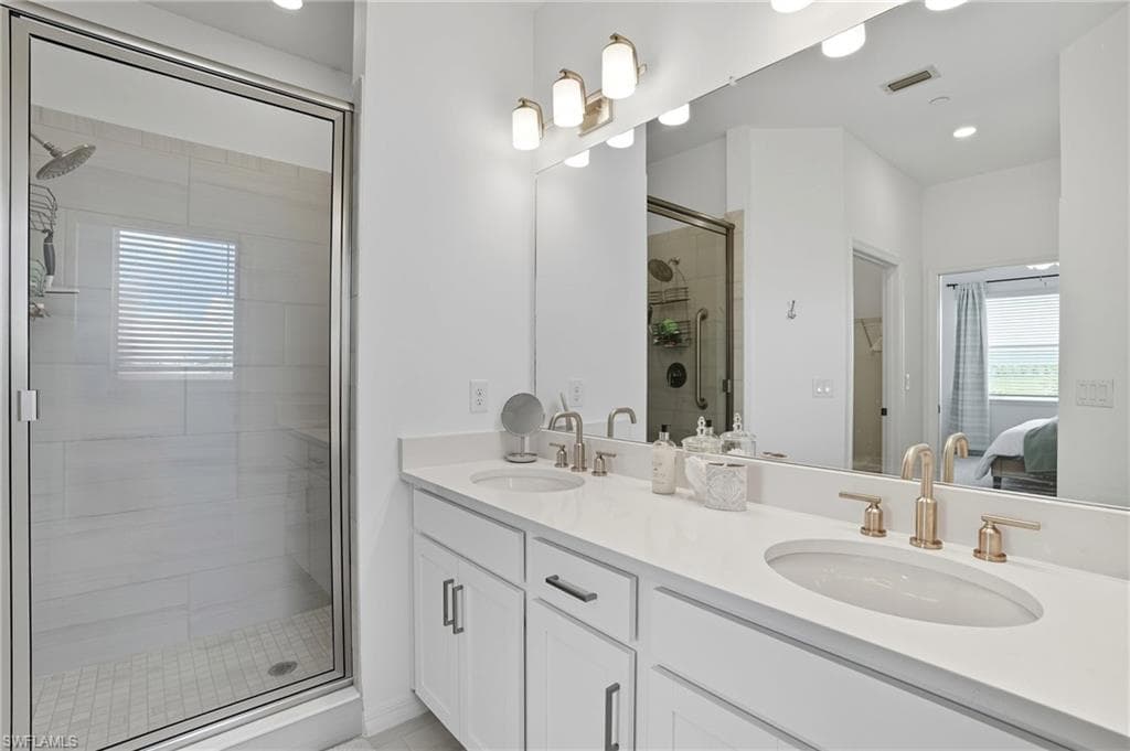11861 Venetian Lagoon DR-25