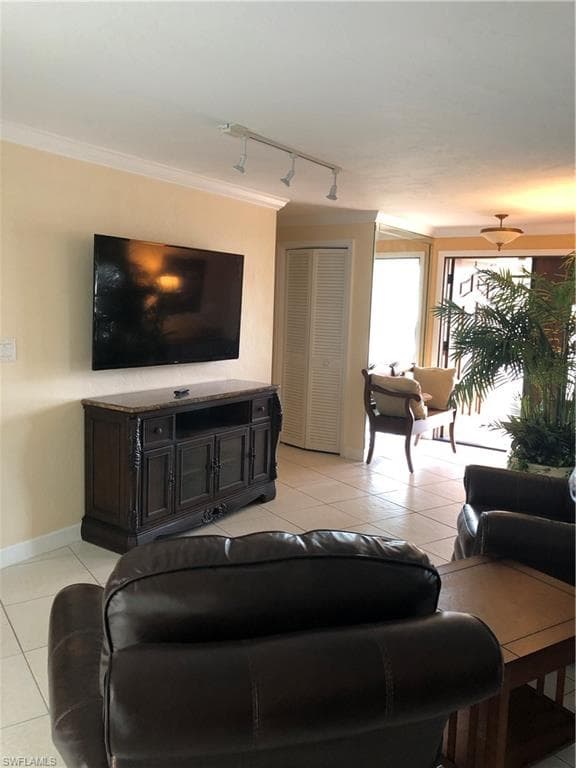 550 Forest Hills BLVD-5