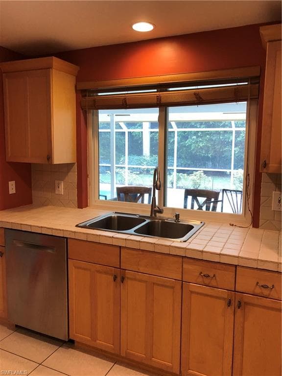 550 Forest Hills BLVD-10