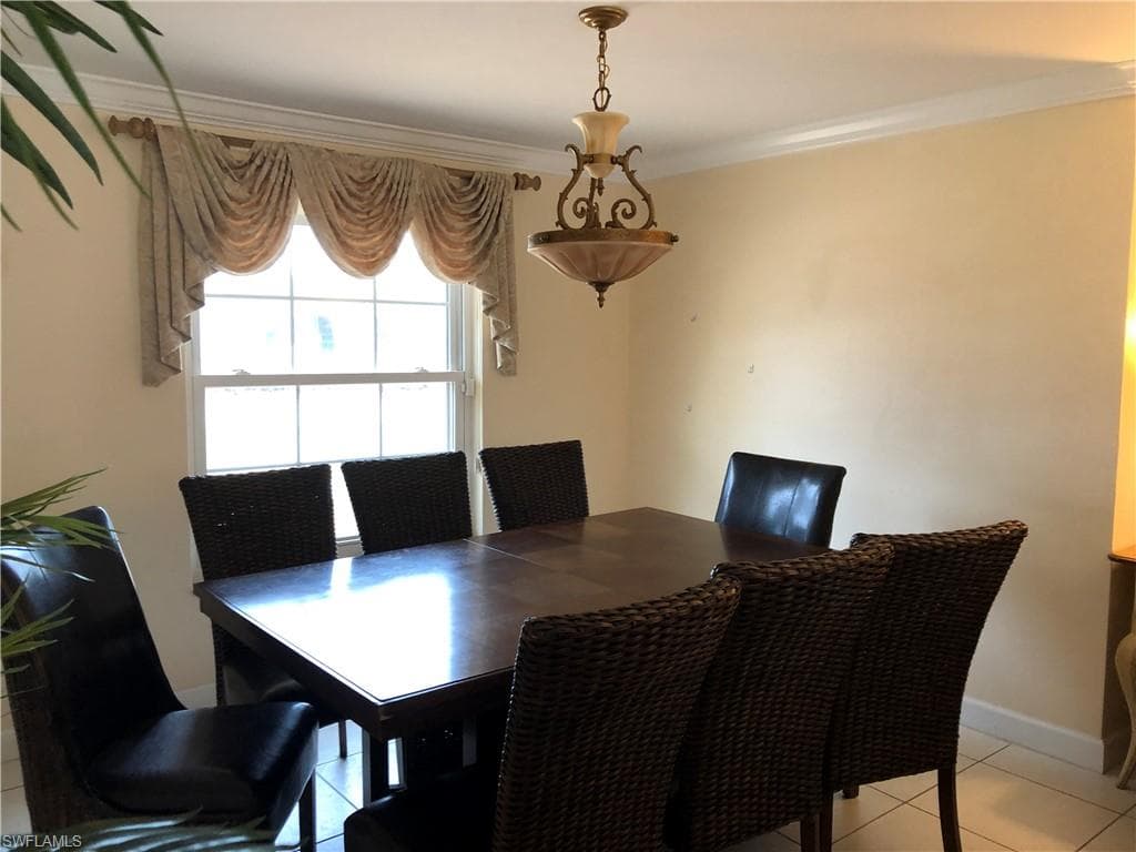 550 Forest Hills BLVD-14