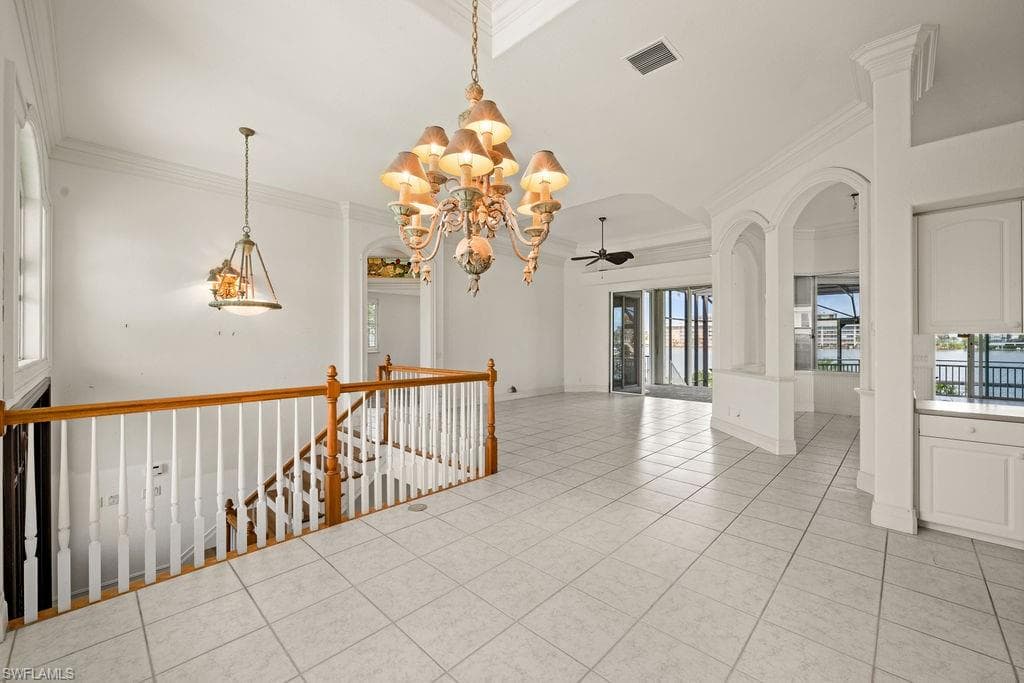 371 Bayside AVE-21
