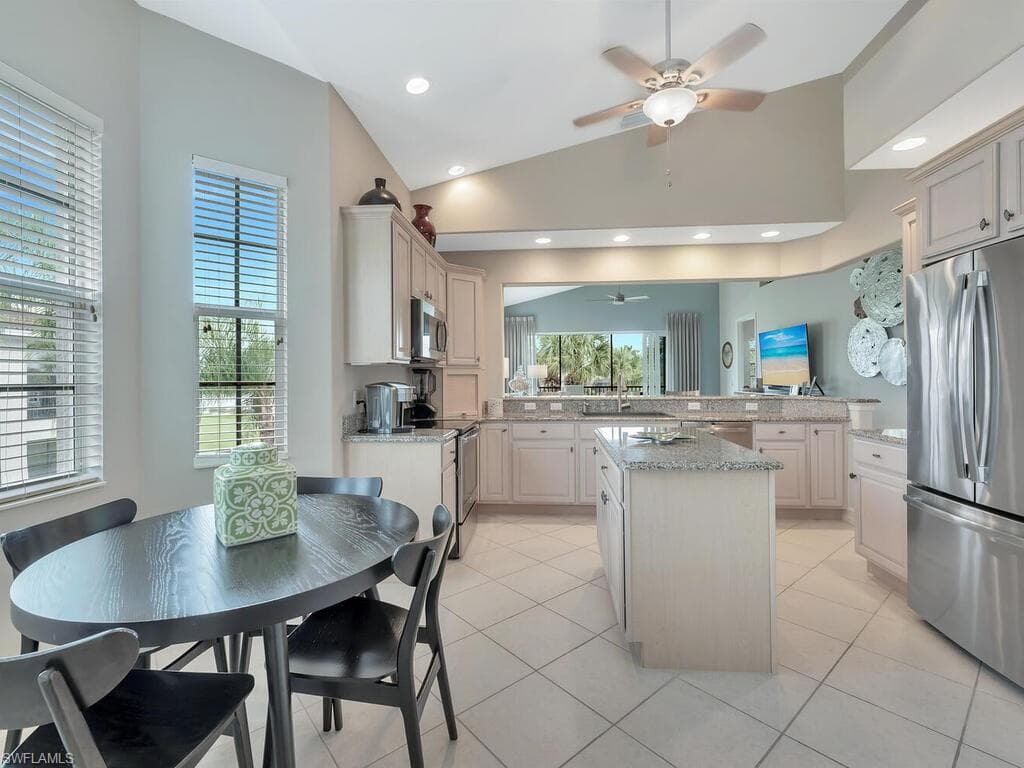 10221 Bellavista CIR 203-6