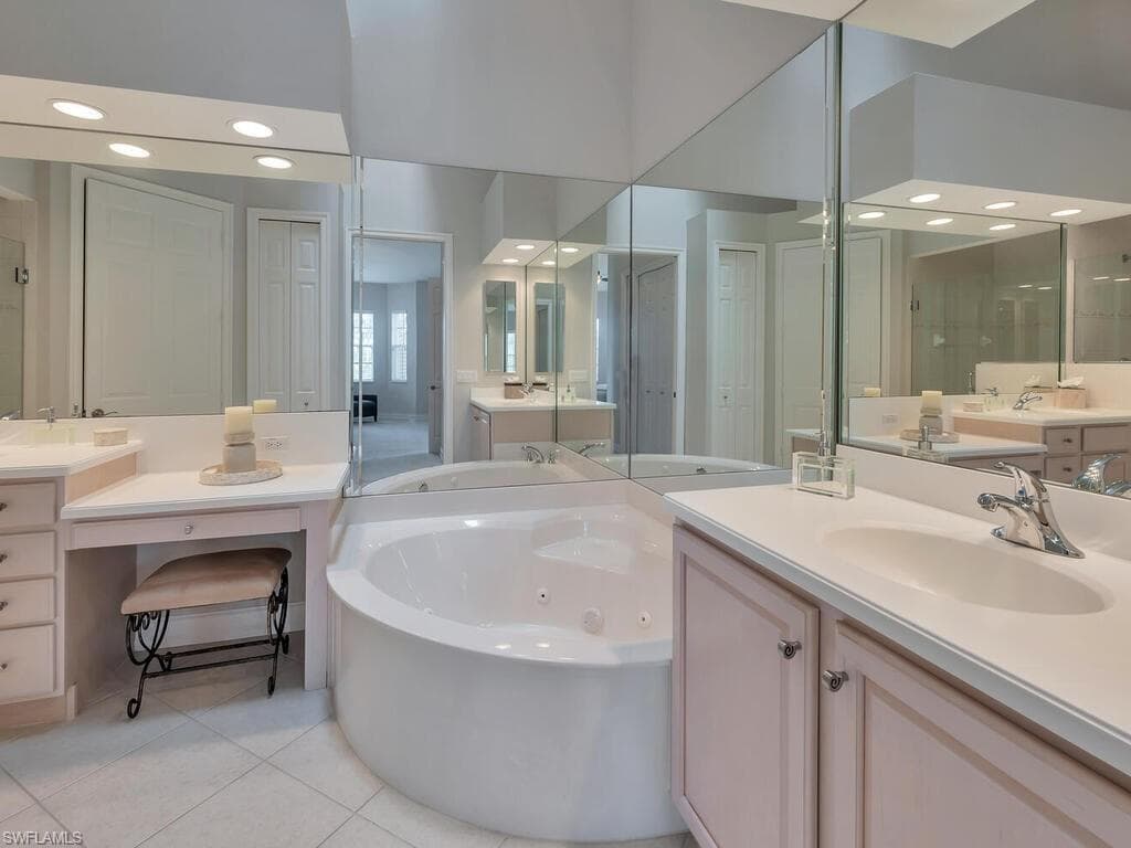 10221 Bellavista CIR 203-12