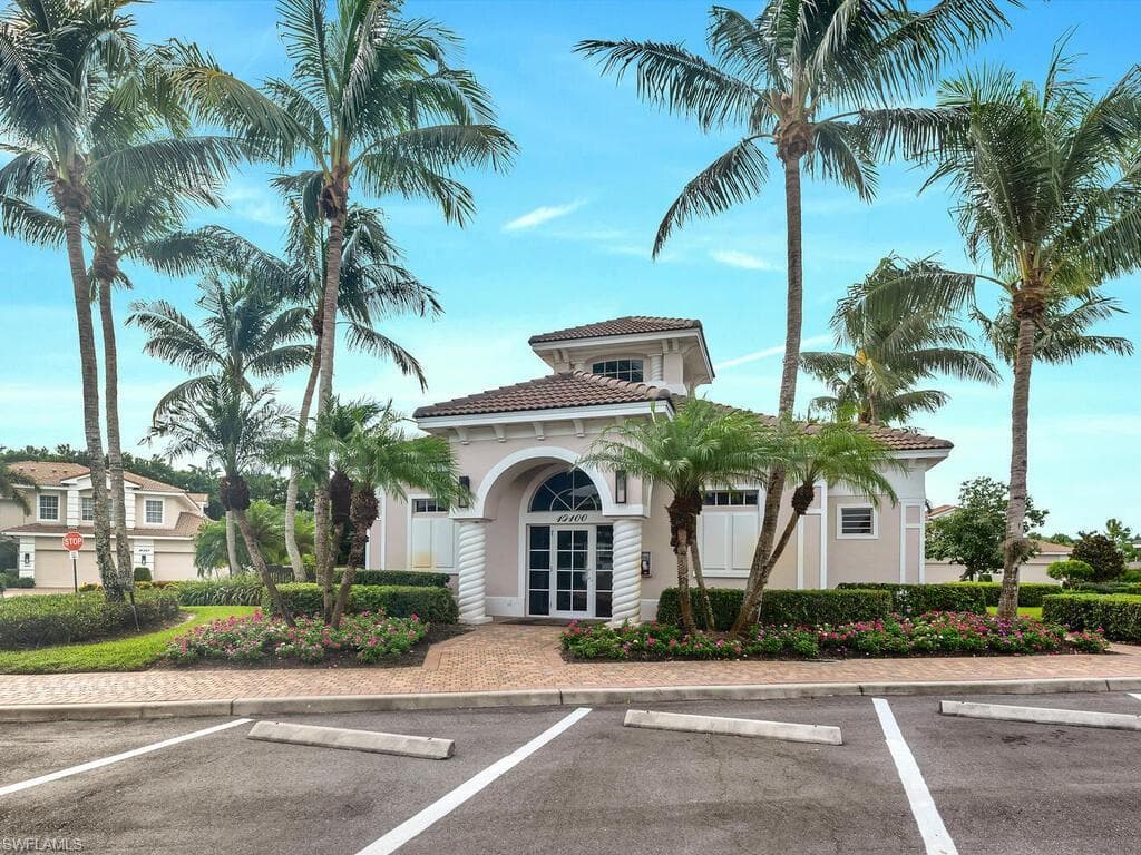 10221 Bellavista CIR 203-22