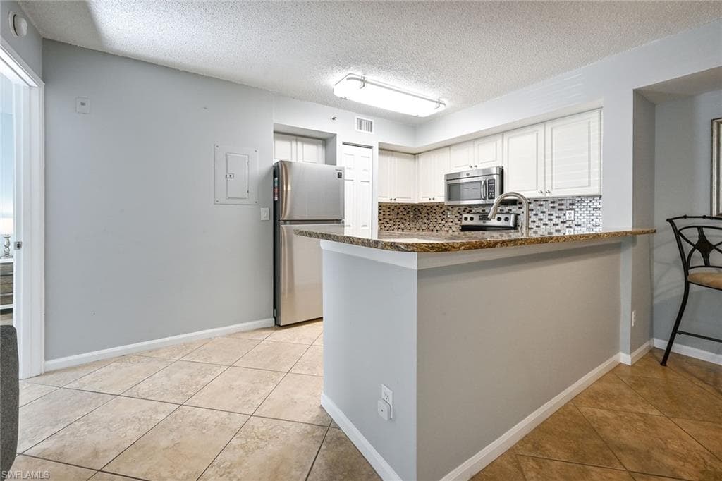 1265 Wildwood Lakes BLVD 3-103-9
