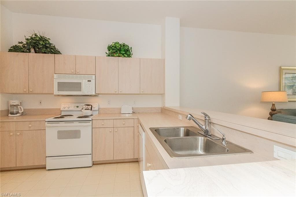 1025 Tarpon Cove DR 203-10