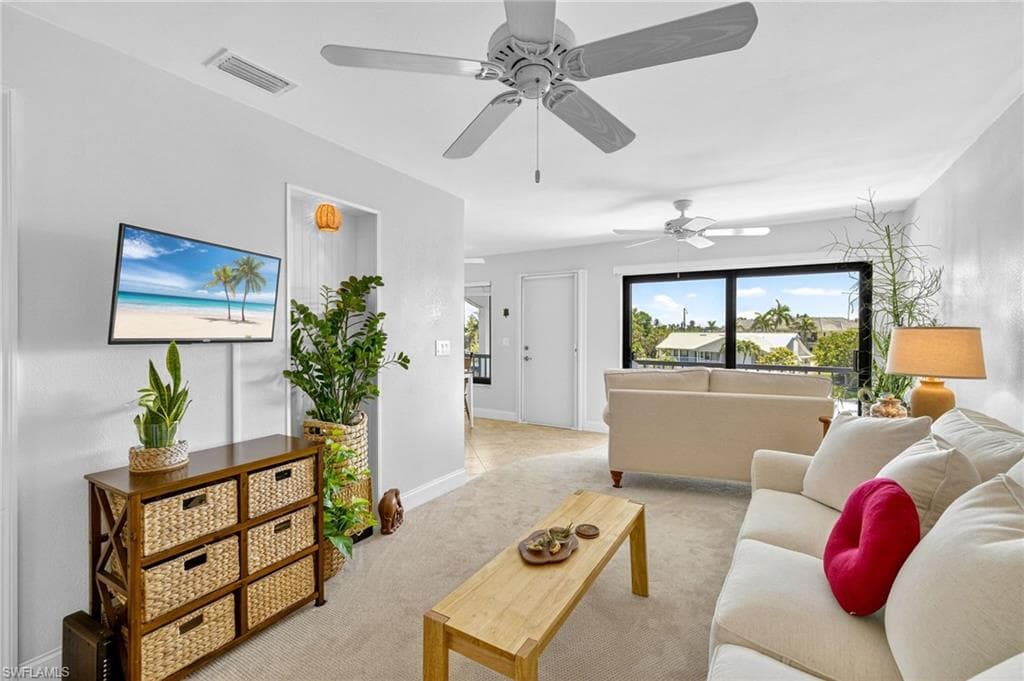 1250 Tennisplace CT B34-13