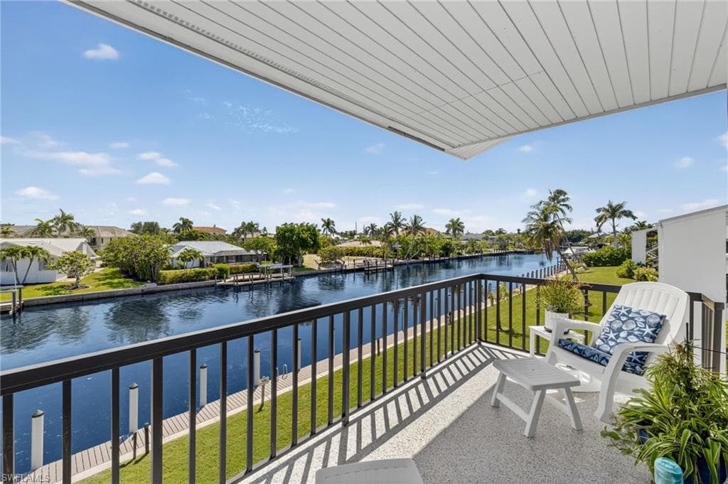 1250 Tennisplace CT B34-4