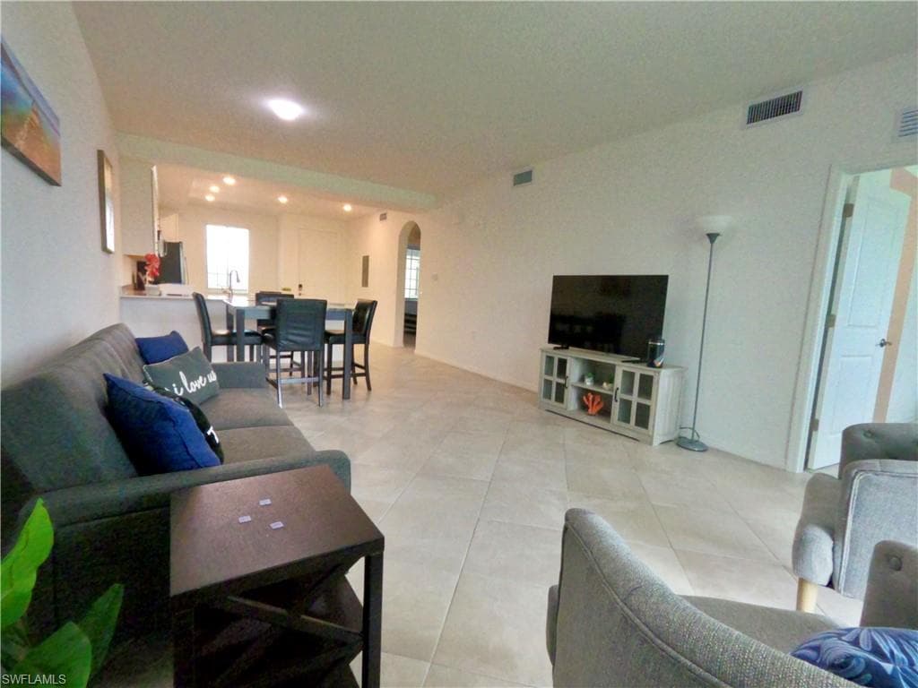 18461 Copperhead CT N 425-5