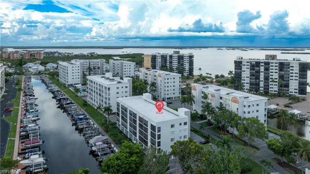 4371 Bay Beach LN 313-20