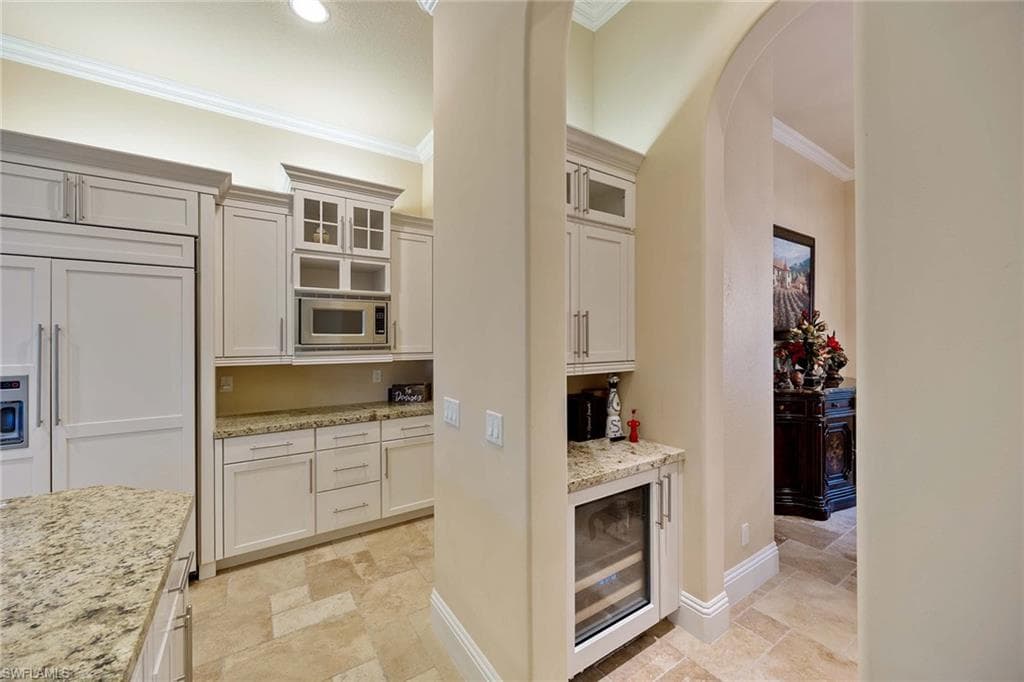 23801 Napoli WAY-18