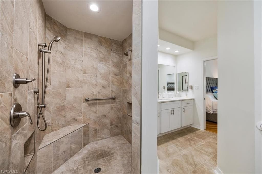 545 11th AVE S 104-24