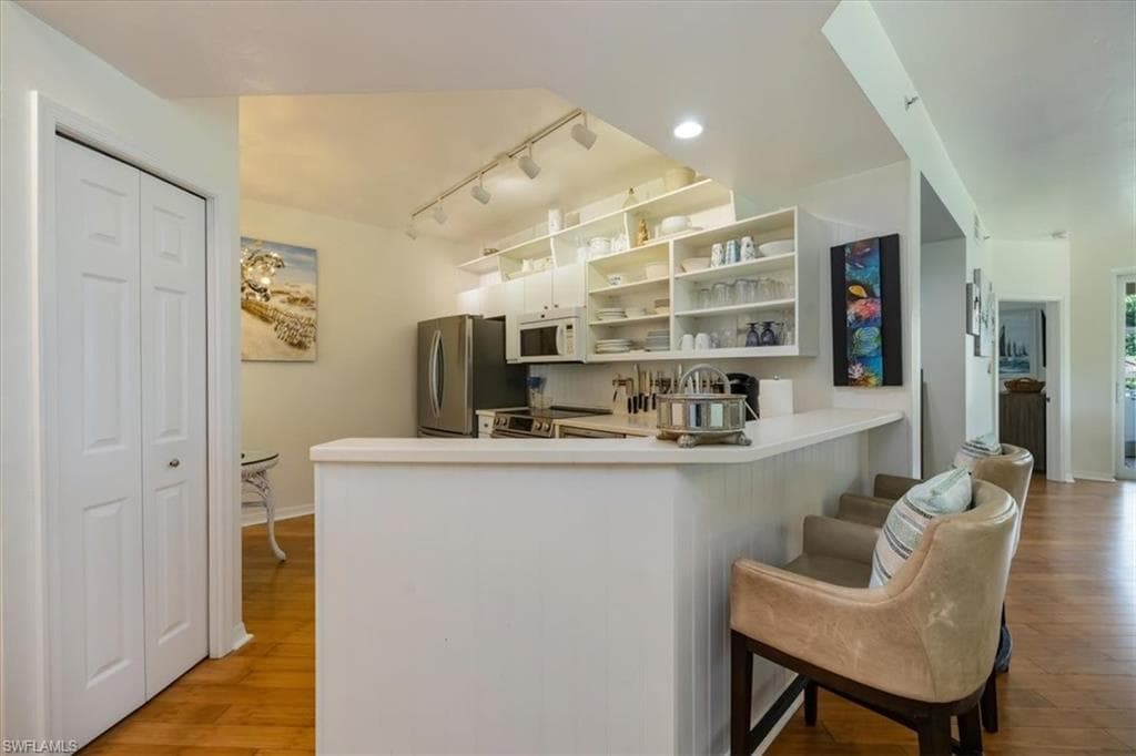 545 11th AVE S 104-10