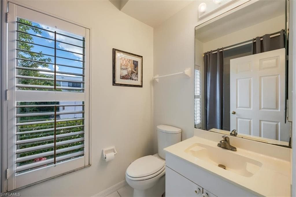 545 11th AVE S 104-25