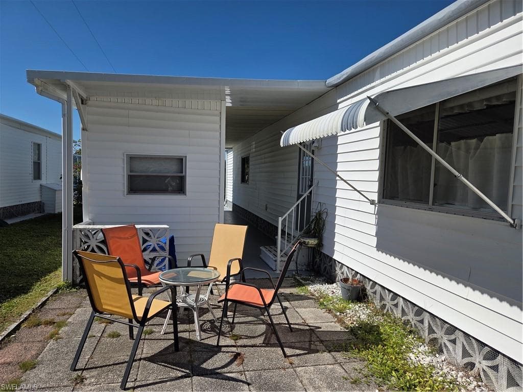 865 Moonlight DR-16