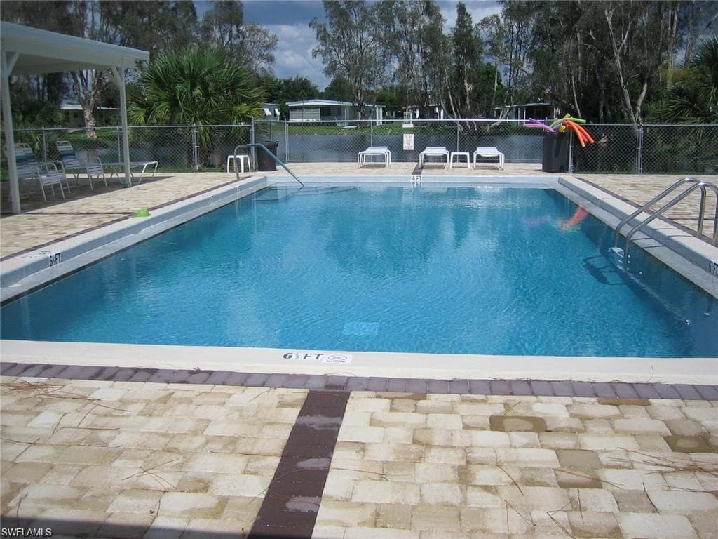 865 Moonlight DR-26