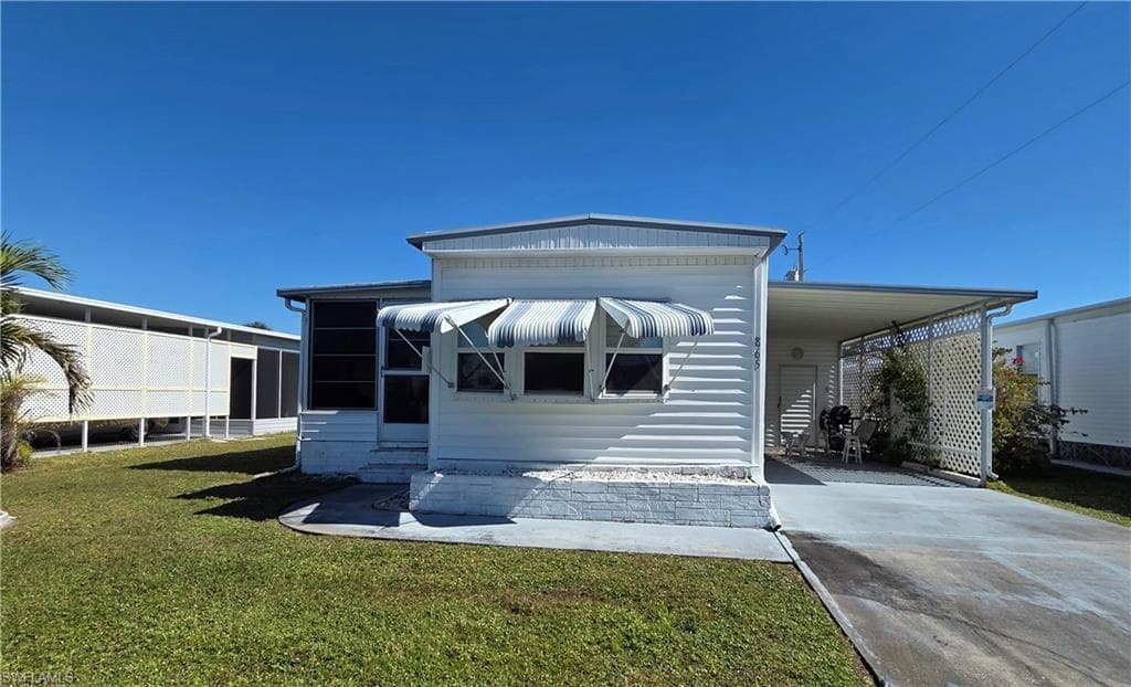 865 Moonlight DR-1