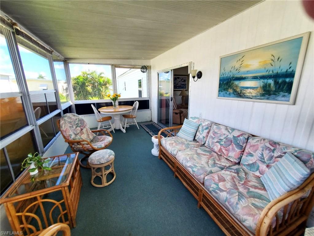 865 Moonlight DR-14