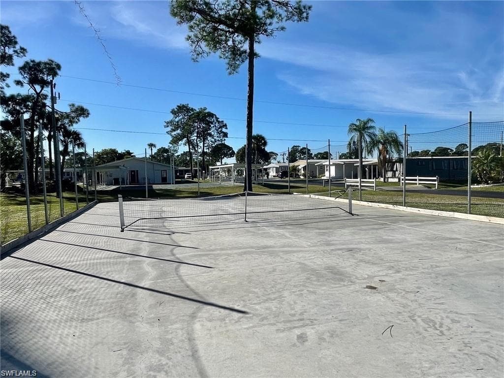 865 Moonlight DR-25