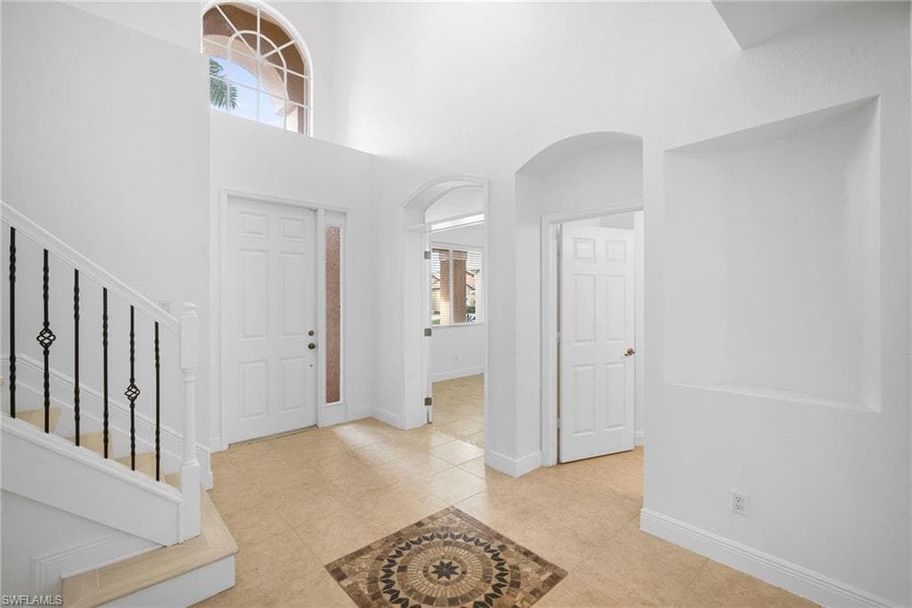 8286 Sumner AVE 1-2