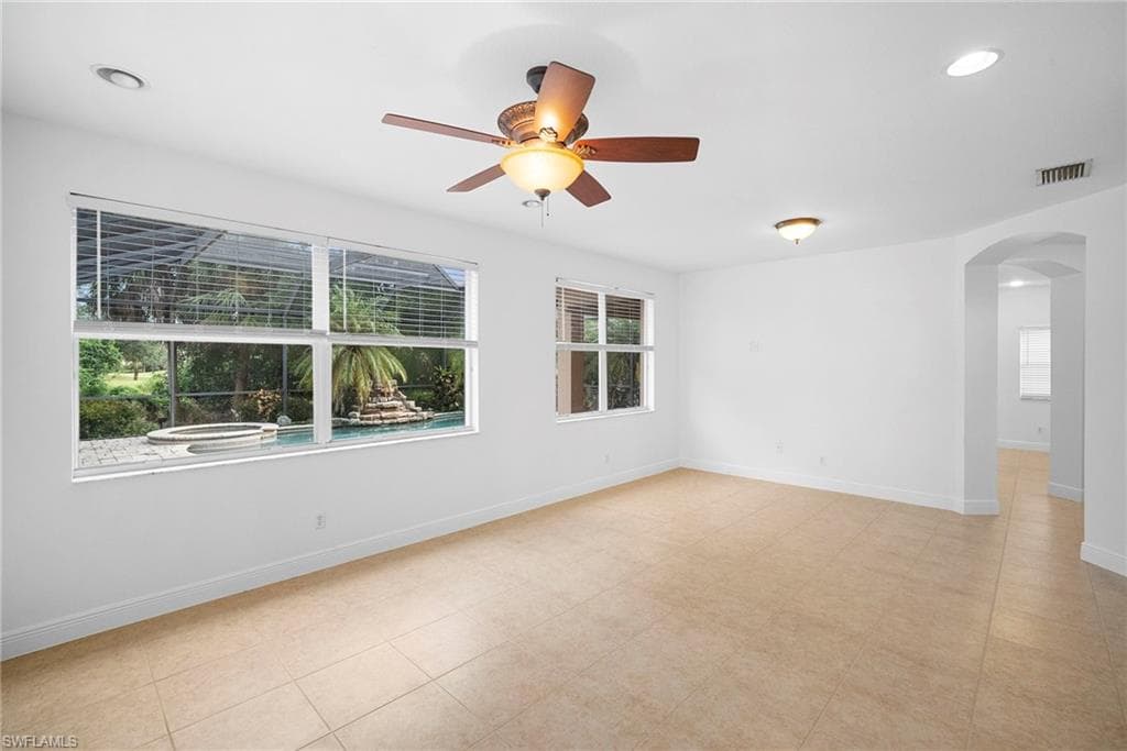 8286 Sumner AVE 1-5